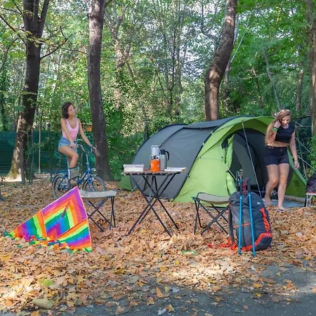 Boscoverde Кемпинг *